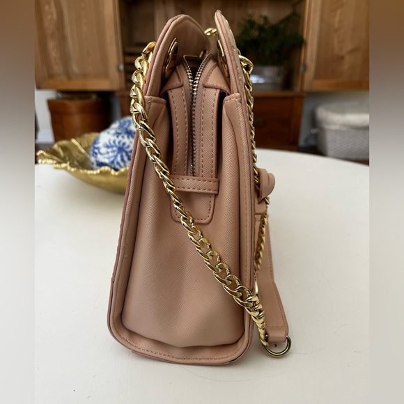 Light Pink Guess Purse - Picture 6 of 8